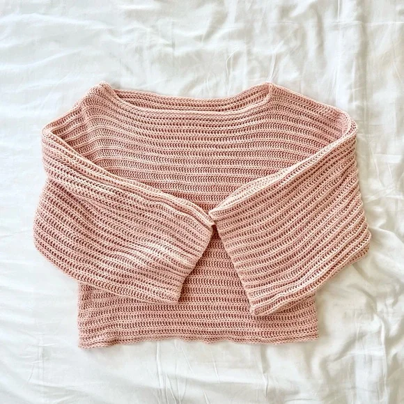 Sexy Pink Off-the-Shoulder Sweater — M - Picture 6 of 8